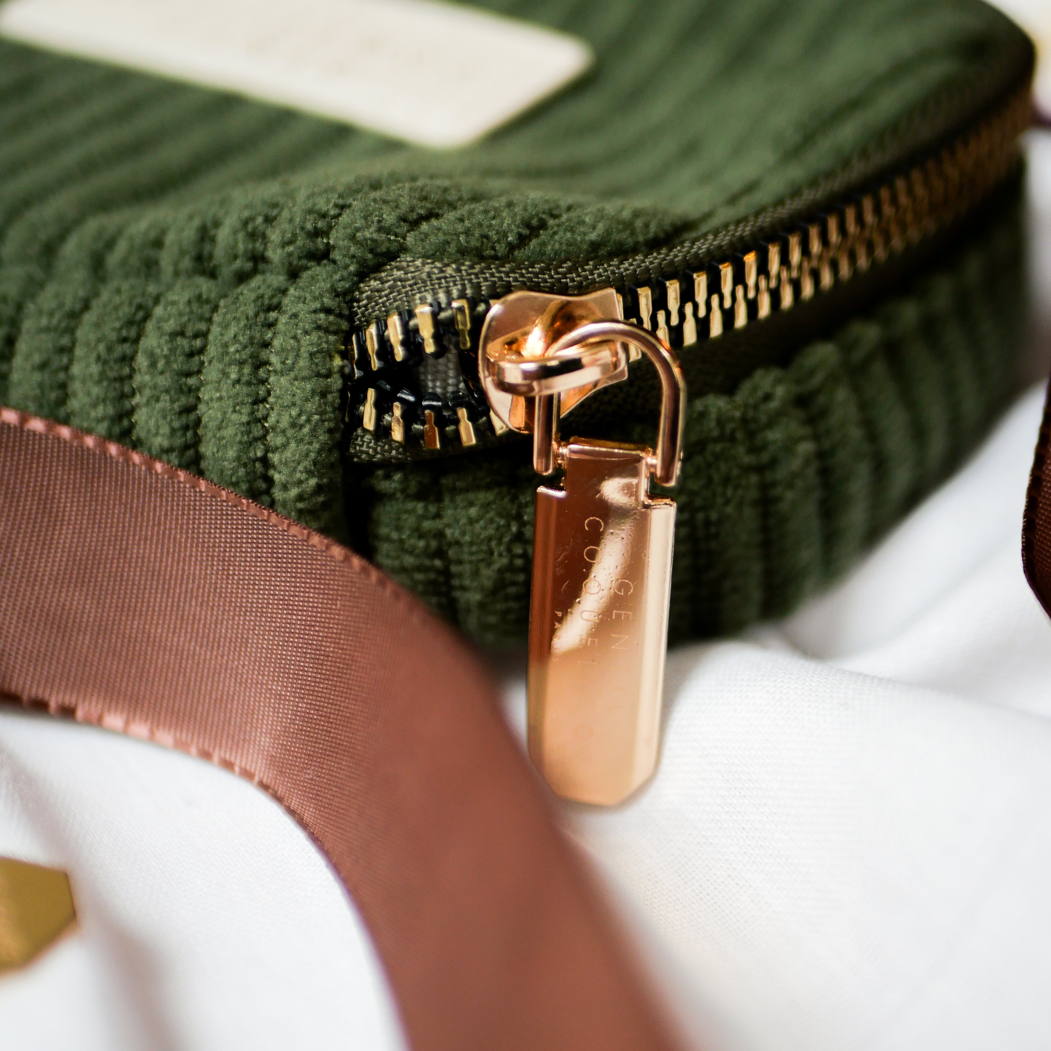 Trousse à bijoux en velours côtelé